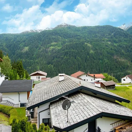 Apartment In Strengen Near Ski Bus